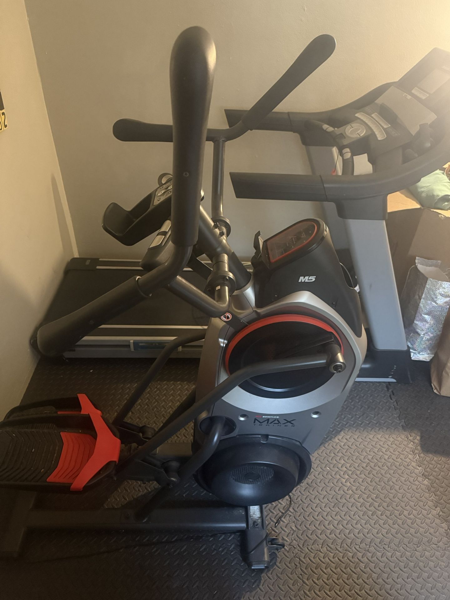Bowflex M5 Elliptical 