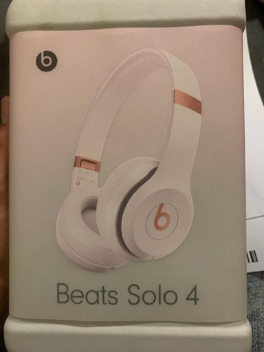 beats solo 4