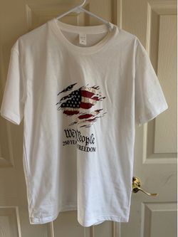 Women’s T-shirt, Size M New