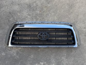 2007 Toyota Tundra front upper grill