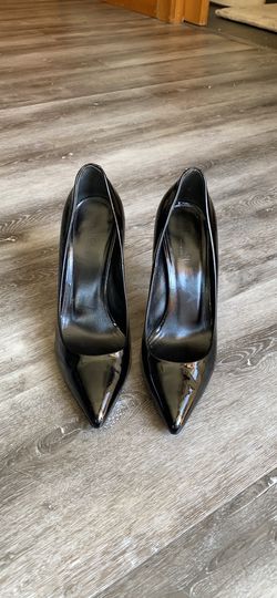 Gucci’s black Bamboo Leather Pumps