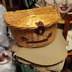 Picnic Basket 