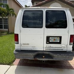 2002 Ford Econoline