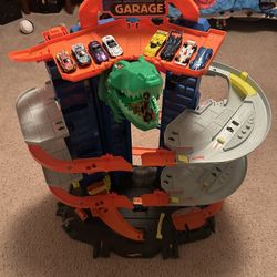 Hot Wheel Garage