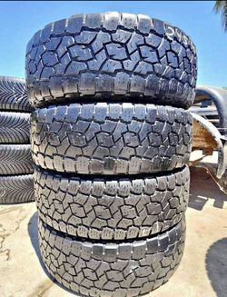 285/60r20 toyo tires con 80% de vida las 4