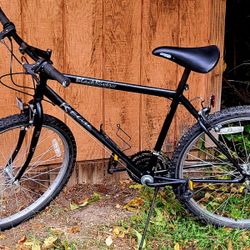 Mountain Bike- F.S Elite Black River Canyon iii