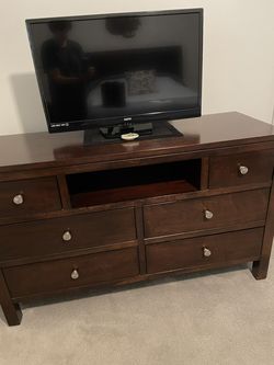 Queen Bedroom SET $400 - Storage Bed, Dresser, Nightstand & Mattress - $400
