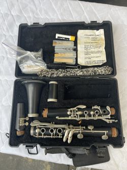 Artley Wood Bb Clarinet Model 70S