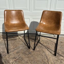 Brand New Set Of 2 Modern Farmhouse Chairs 