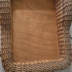 Medium size woven /wicker Dog bed with bed pilow