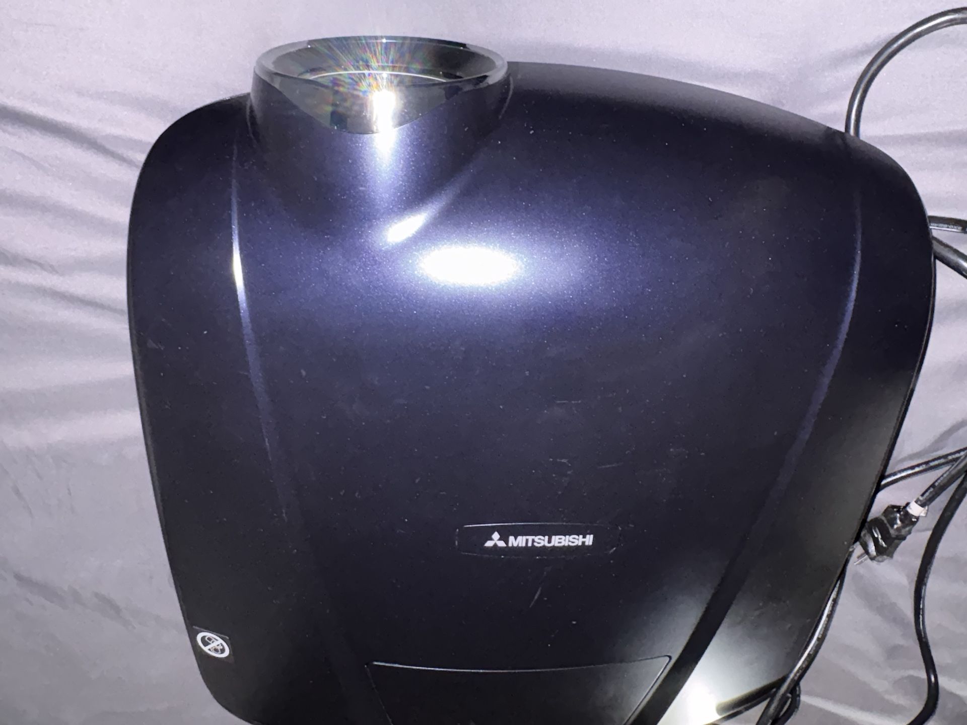 Mitsubishi HC6800 Projector