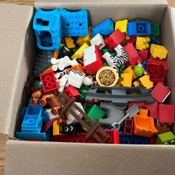 Large Box Lego Duplo (about 10 Lbs)