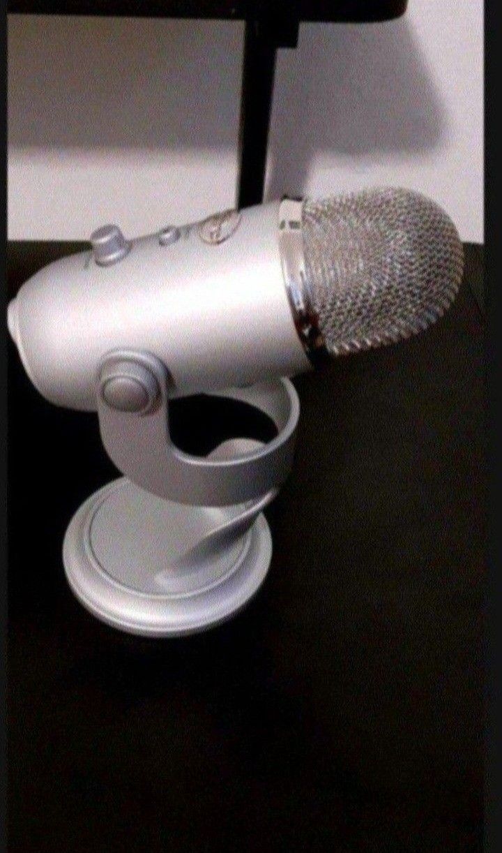 Blue Yeti Professional Microphone