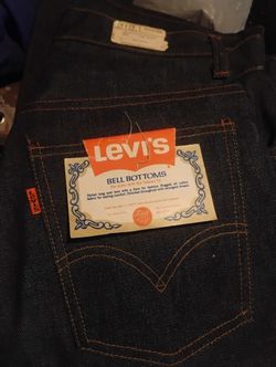 LEVI'S VINTAGE BELL BOTTOM