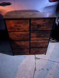 Dresser