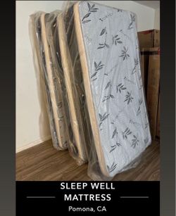 Twin size pillow top mattress