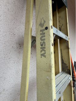 HUSKY Ladder 7ft fiberglass