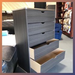 Dresser/ Five drawers dresser