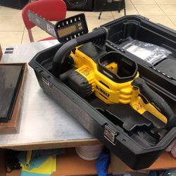 DeWalt DCC677 Like New