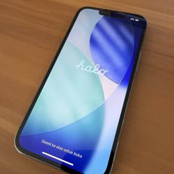 unlocked Iphone 13 Pro - 256GB - Great Condition