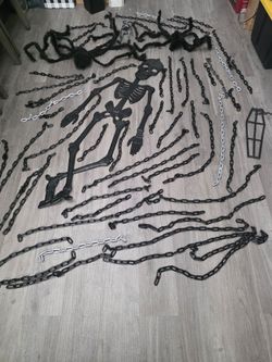 Lots of Halloween decorations all for $25
