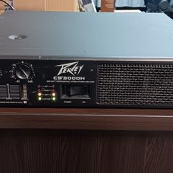 Peavey CS 3000H /3000WATT AMPLIFIER