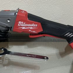 New Milwaukee Grinder Fuel M18 Variable Speed (tool Only) 