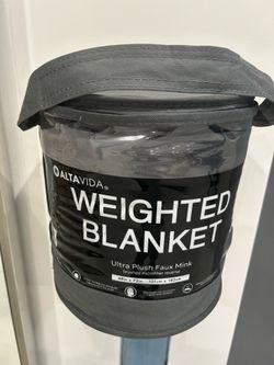 Weighted blanket brand new!