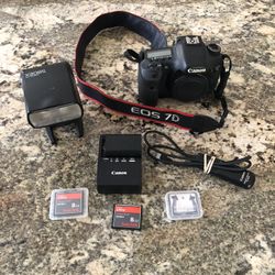 Canon EOS 7D camera, Speedlite 580 EX, & accessories