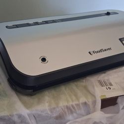 Brand New Never Used Vacuum Sealer - Great For Food Prepping