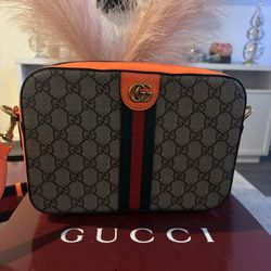 Beautiful Orange Bag Classic 🧡 Small Gift Included 🧡