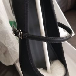 New-Classic Leather Pump Shoes -SIZE 8