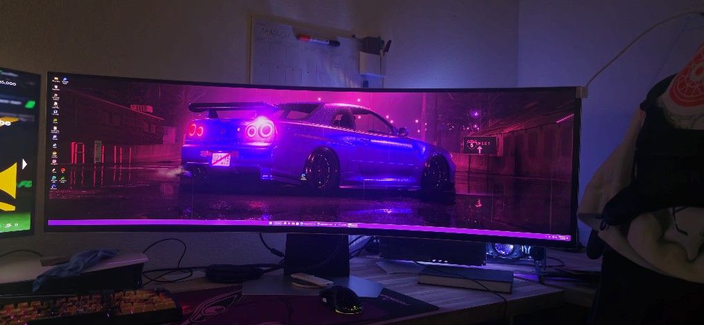 49" Odyssey QD-OLED G9 (G95SC) DQHD 240Hz 0.03ms G-Sync Compatible Curved Smart Gaming Monitor