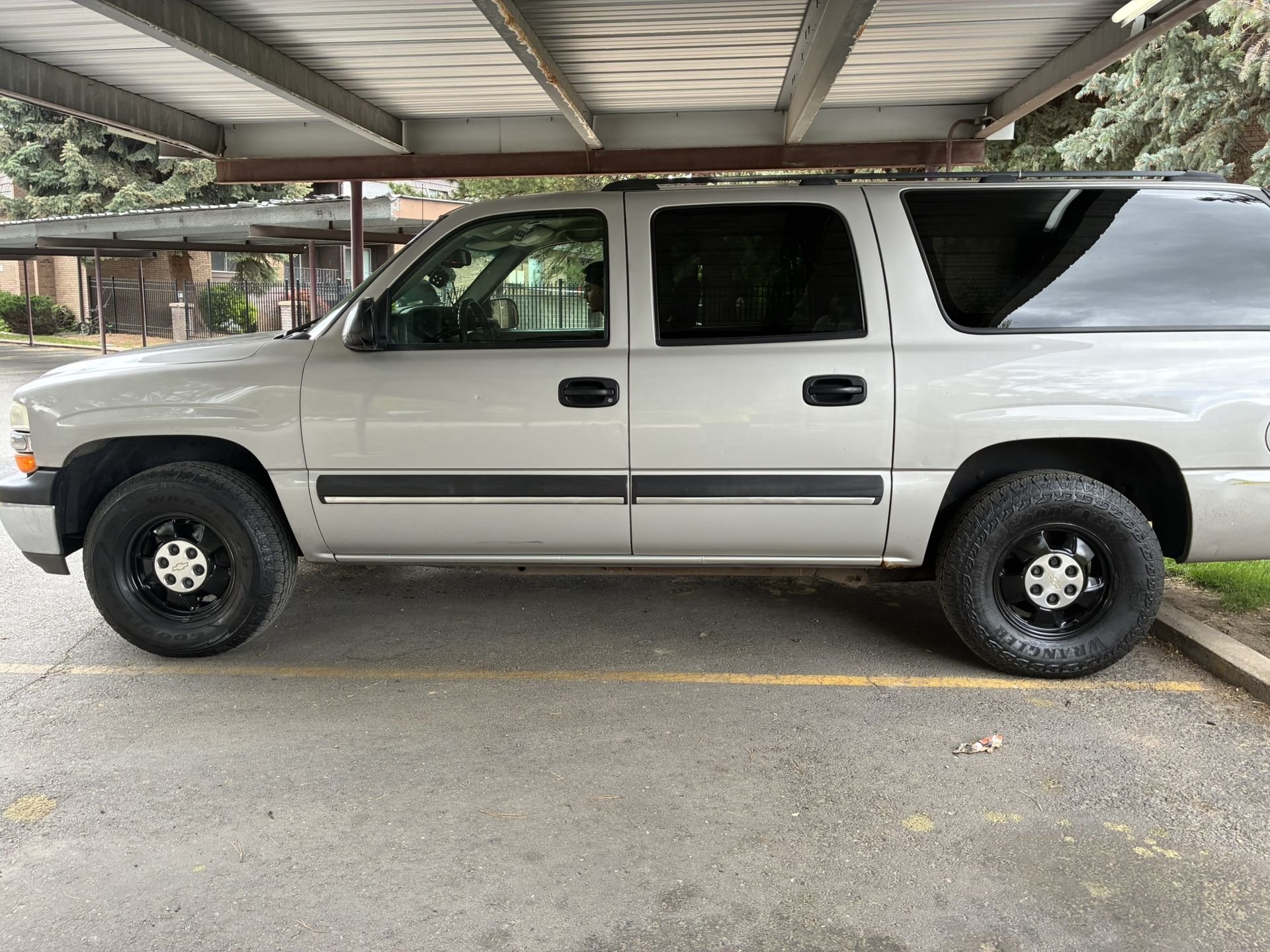 2004 Chevrolet Suburban