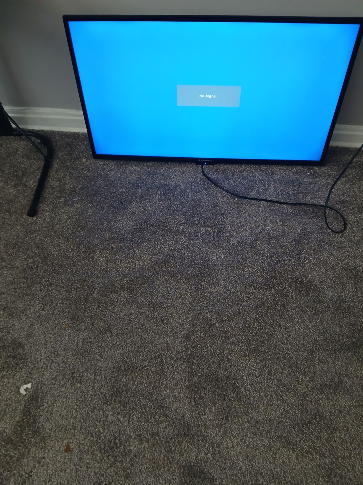 39 inch elements television led
