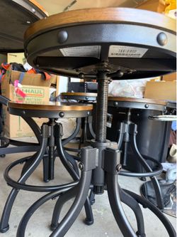 5-Piece Counter Height Dining Table Set w/ Swivel Stools – Great Condition