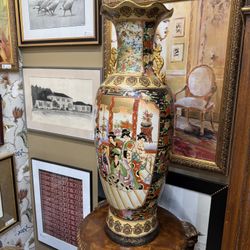 Japanese Royal Satsuma Vase Gold Gilt Hand Painted