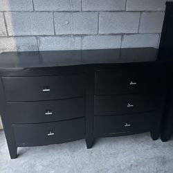 Dressers, Mirror And Nightstand