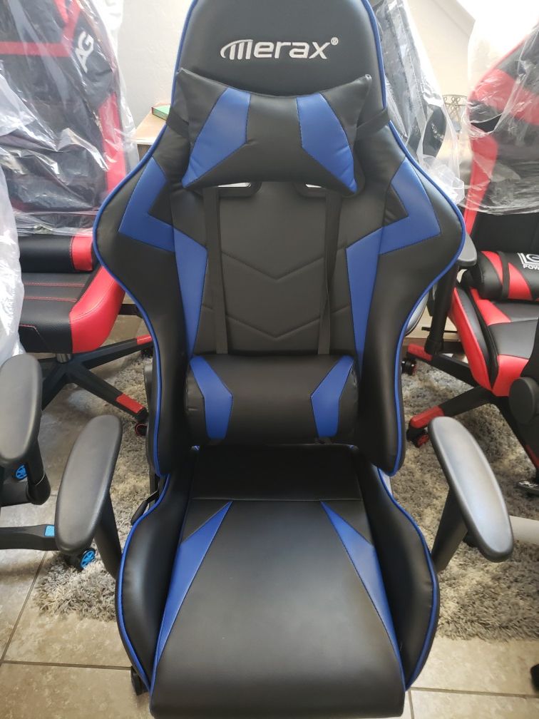 BRAND NEW BLUE AND BLACK Merax Gaming Chair Premium High Back Computer Chair Ergonomic Design Racing Chair