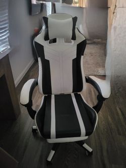 Gaming chair