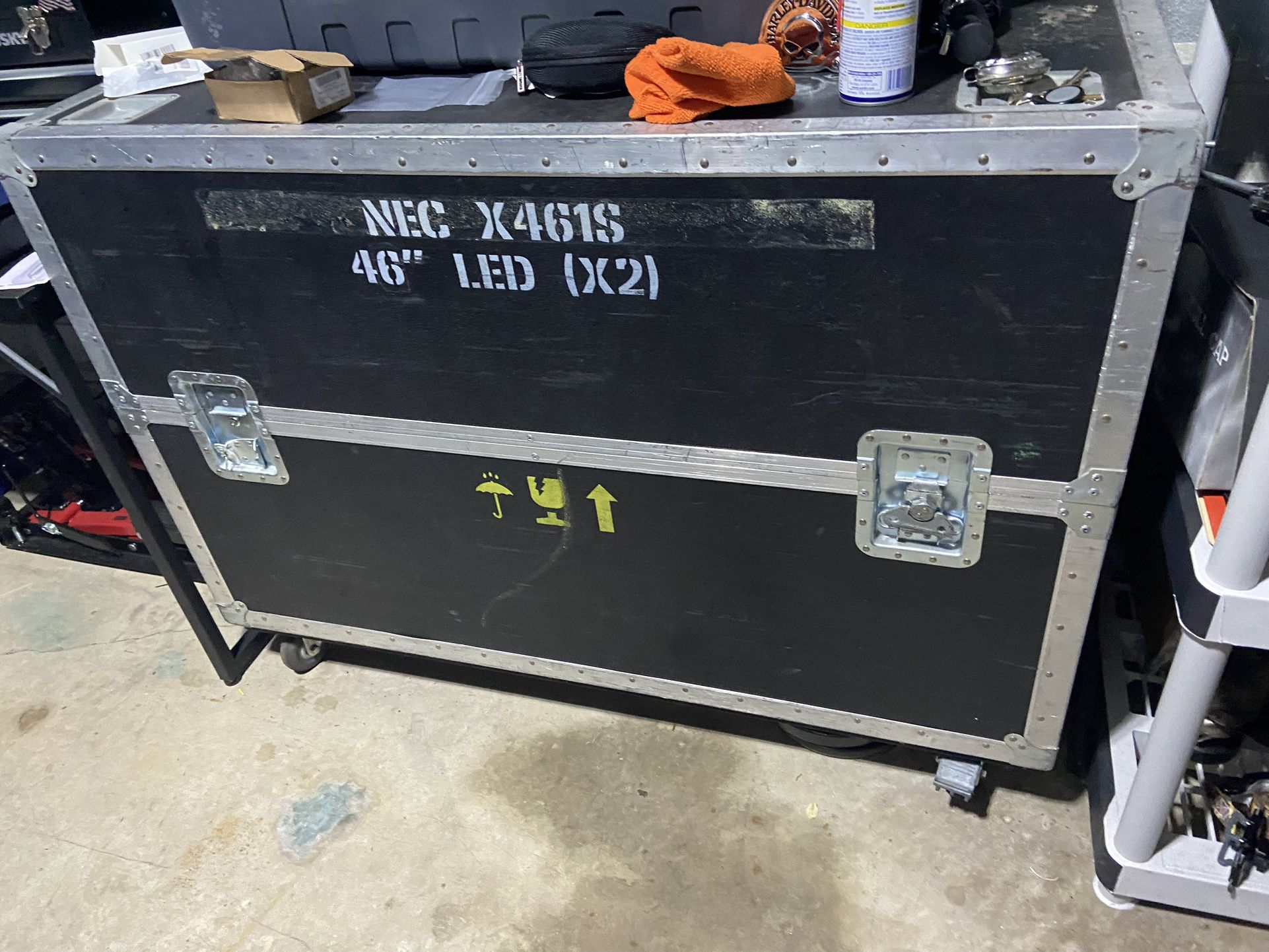 Case With Wheels