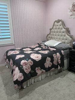 Pottery Barn Full size headboard, mattress, bed skirt and duvet