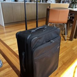 Briggs And Riley Global 2 Wheel Rolling Luggage (Excellent Cond)