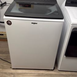 Whirlpool Washer And Dryer 