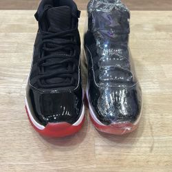LIGHTLY USED JORDAN 11 BRED (2019) OG SZ10