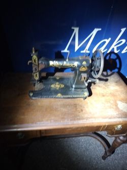 Antique Sewing Machine With Table