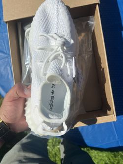 Yeezy Boost 350V2 Size 10 US