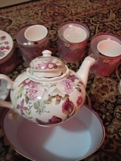 Savannah "Summer River" Floral Tea Set,  New