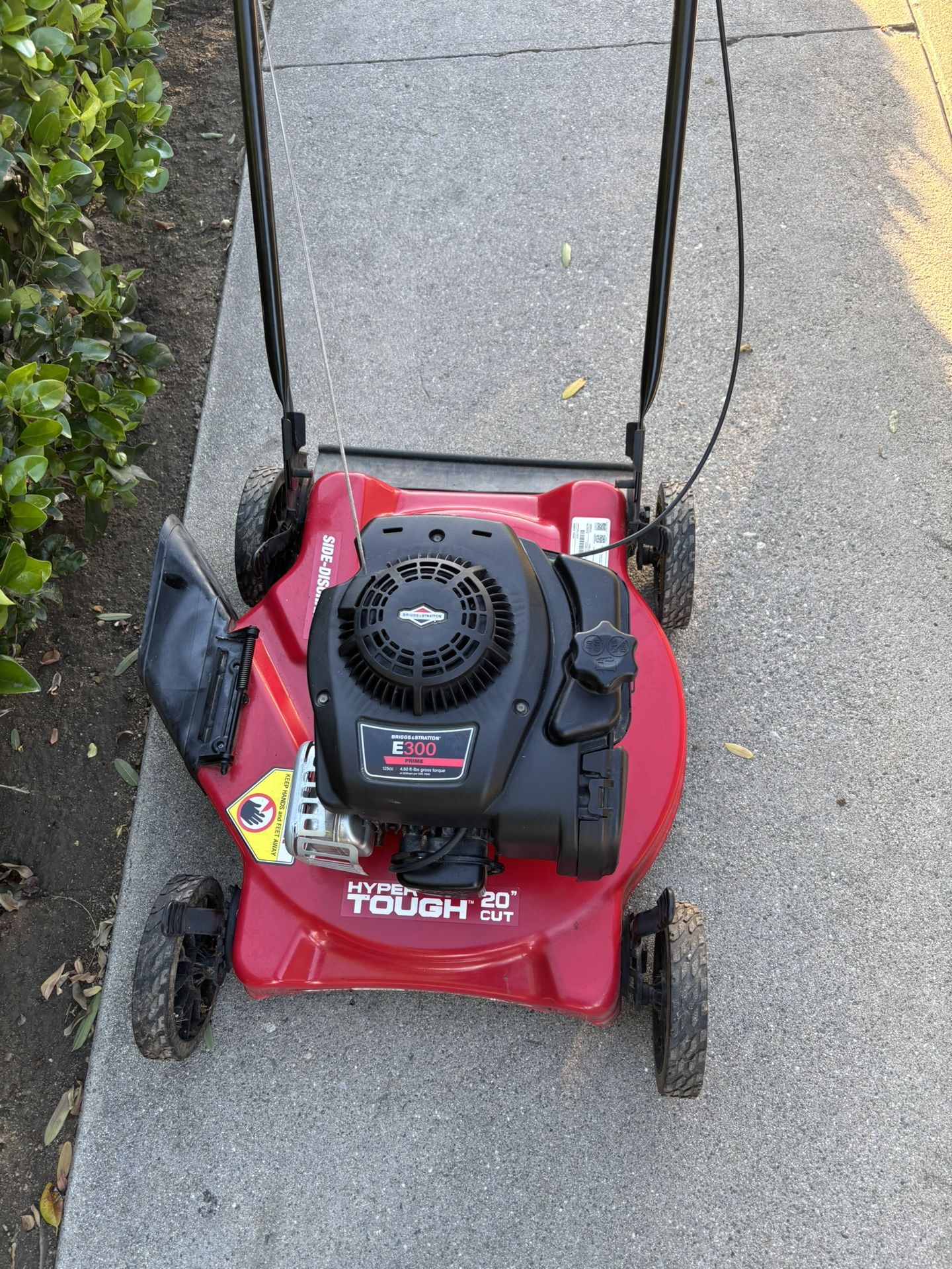 Hiper Tough 20” Blade. Working Good Tested Before Buy It. Side Discharge. 80$$$ Cash