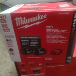 New Milwaukee M18.    2-6.0ah High Output Batteries And Charger 